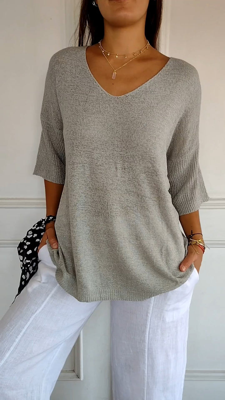 Suzie | Timeless V-Neck Top